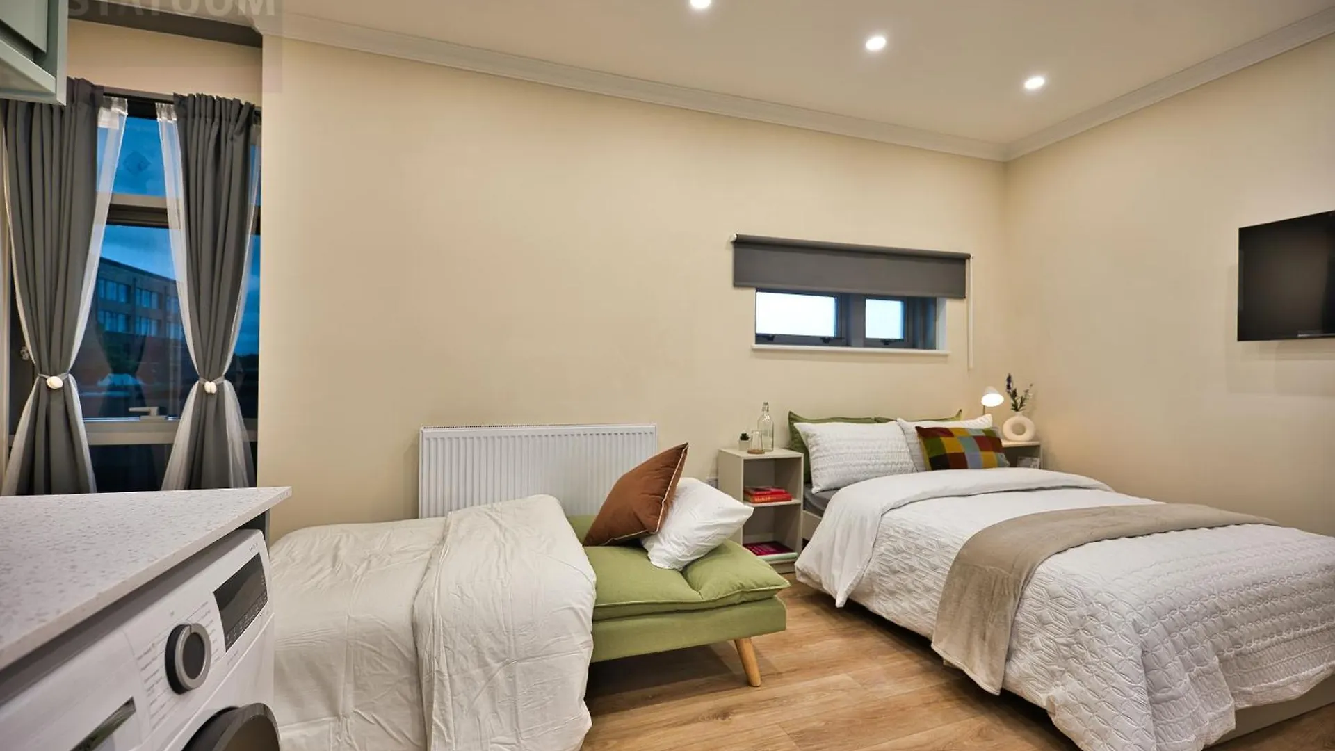 Apartment Stratford, London E15 - Modern Studio For 3