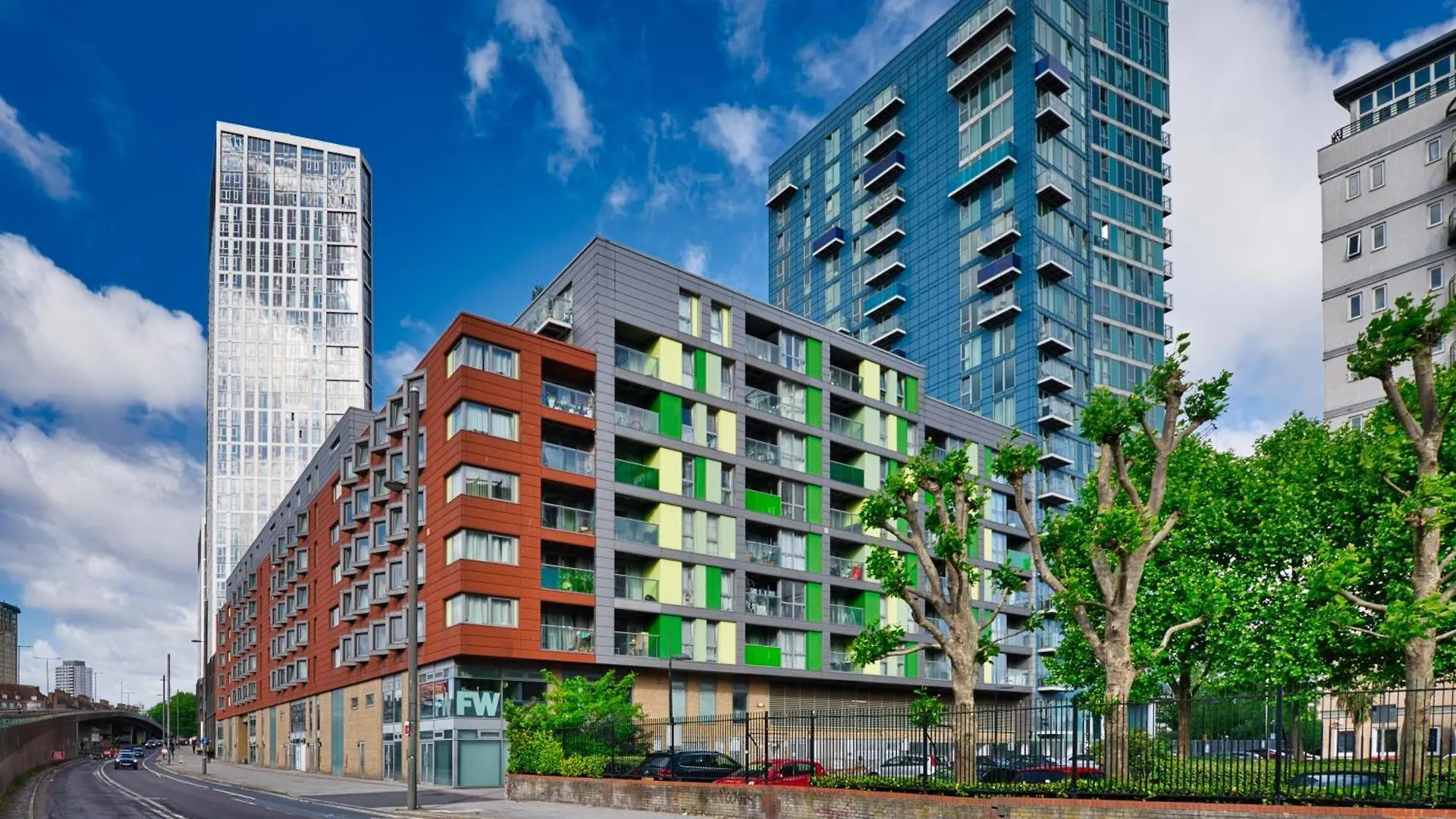Apartment Stratford, London E15 - Modern Studio For 3